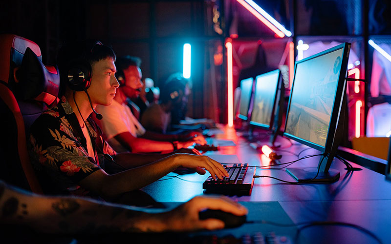 eSports presence vs revenue